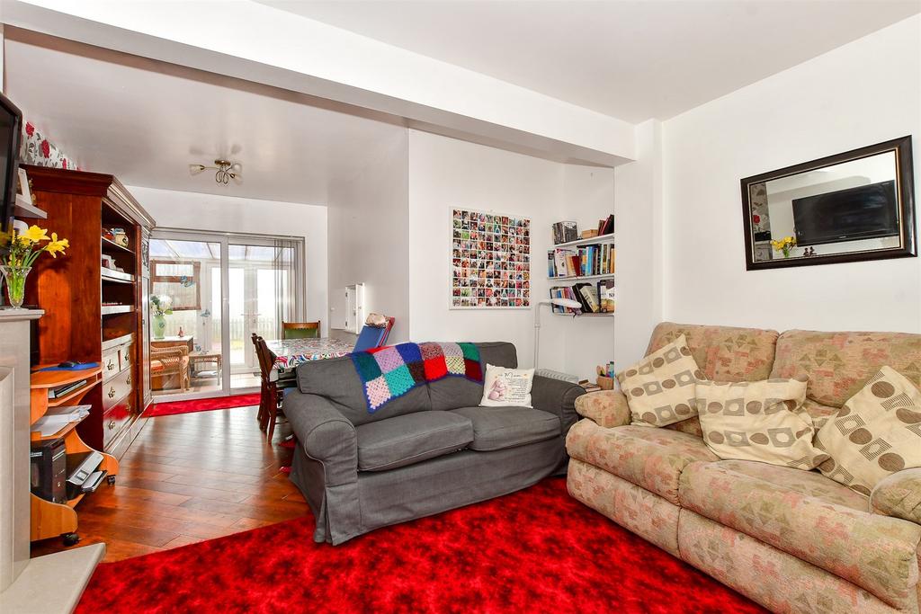Falmer Road, Woodingdean, Brighton... 3 bed detached house for sale £
