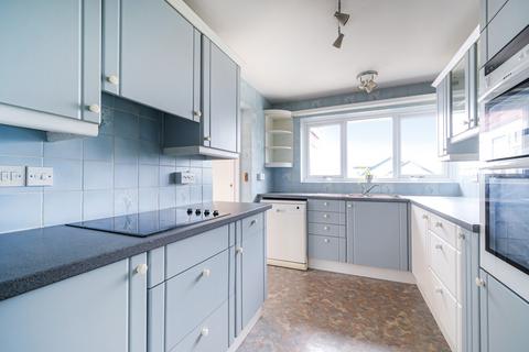 3 bedroom bungalow for sale - Olivers Battery Crescent, Winchester, Hampshire, SO22