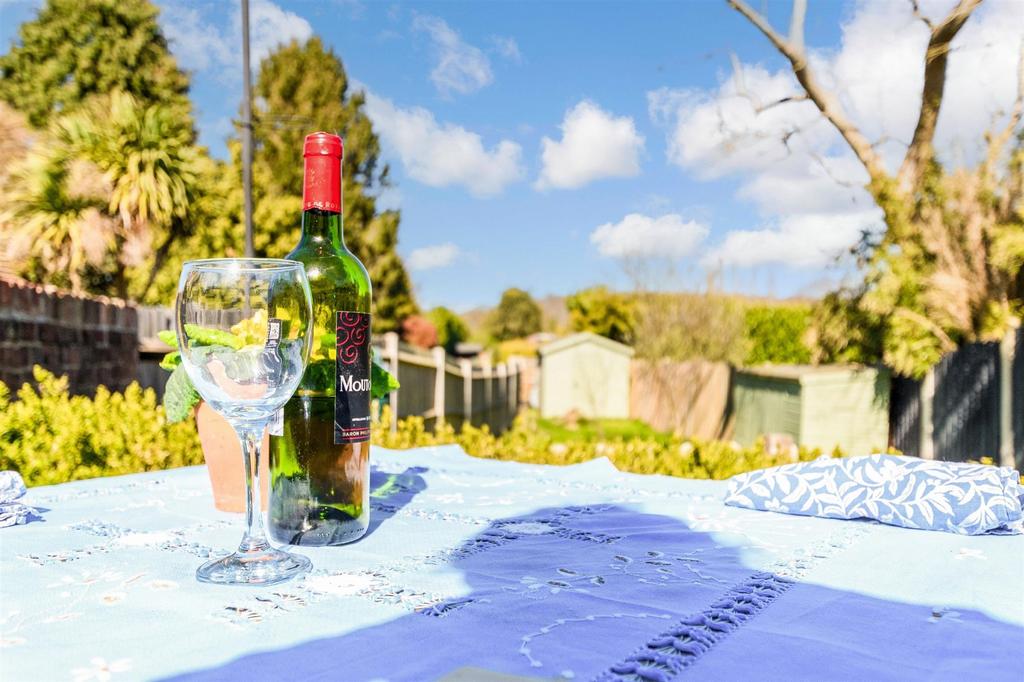External Lifestyle Photograph