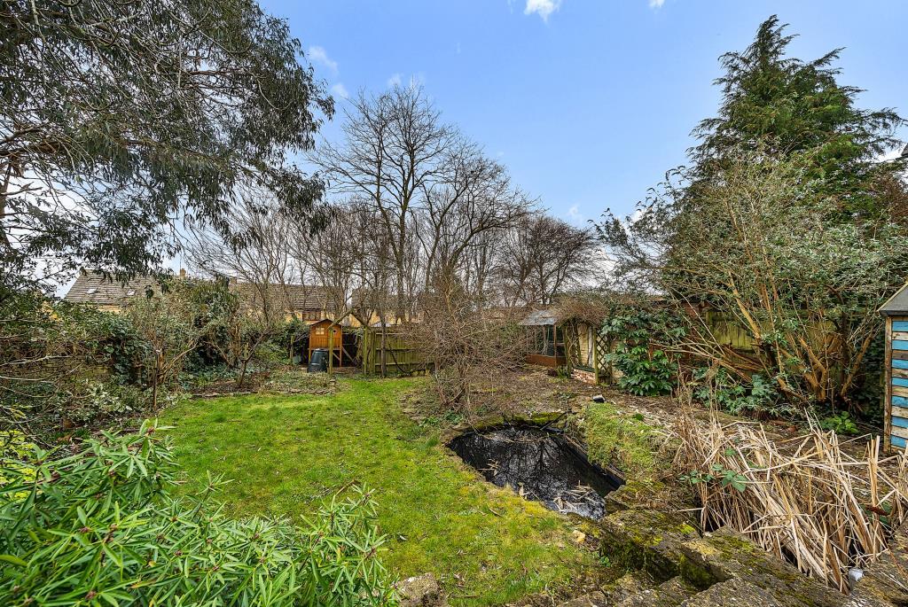 Kings Sutton, Northamptonshire, OX17 3 bed cottage for sale £500,000