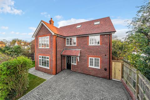 5 bedroom detached house for sale - Queen Eleanors Road, Guildford, GU2