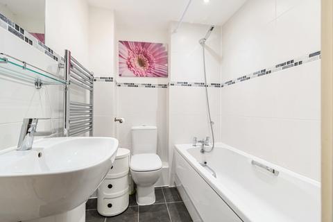 8 Royal Crescent, Winchester, SO22 5GR