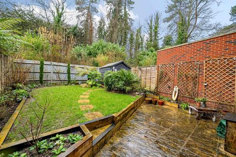 8 Royal Crescent, Winchester, SO22 5GR