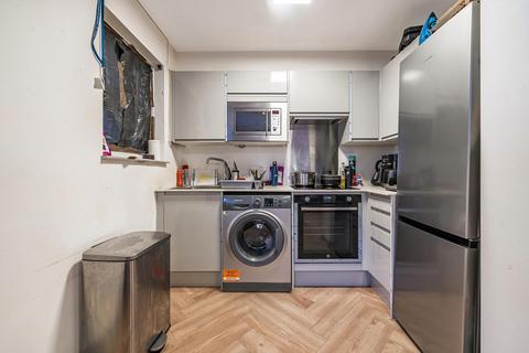 3 Spencer Mews, London, W6 8PB