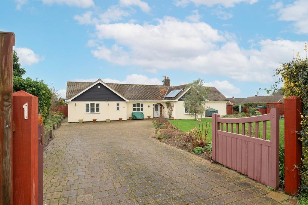 Woodview Road, Easton 4 bed detached bungalow for sale £550,000