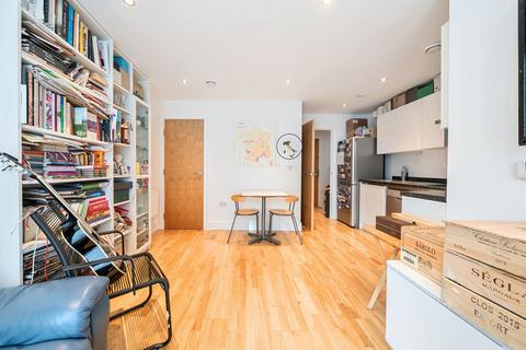 1 bedroom apartment for sale, Bruce Court, Underhill Gardens, Ealing