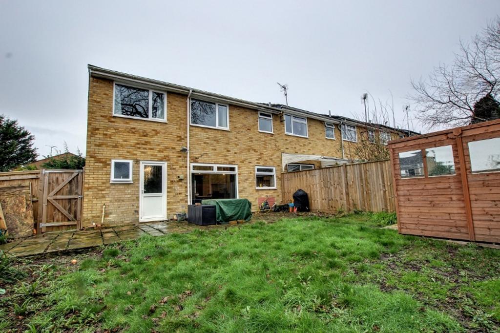Hoblands, Haywards Heath, RH16 5 bed end of terrace house for sale £