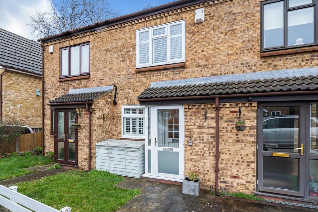 Priory Close, Beckenham 2 bed terraced house for sale £475,000