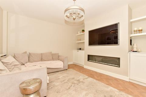73 Fleet Road, Rochester, ME1 2PX