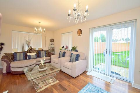 4 bedroom detached house for sale - Gardenia Road, Leicester, LE5