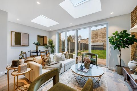 Flat 1b, 1 Corfton Road, London, W5 2HP