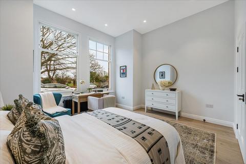 Flat 1b, 1 Corfton Road, London, W5 2HP