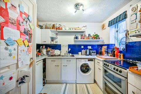 151 Varsity Drive, Twickenham, TW1 1AL