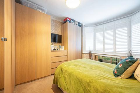 2 bedroom maisonette for sale, Reeves Avenue, Kingsbury, London, NW9