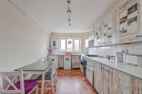 2 bedroom flat for sale, Smallwood Road, Tooting Broadway, London, SW17