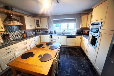 5 bedroom detached house for sale, Pantydwr, Llandeilo Road, Upper Brynamman, Ammanford, SA18