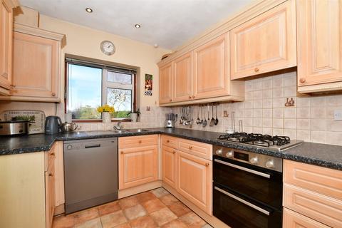 129 Bennetts Way, Croydon, CR0 8AJ