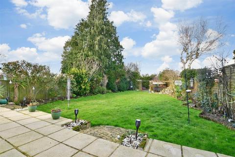 129 Bennetts Way, Croydon, CR0 8AJ