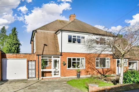 129 Bennetts Way, Croydon, CR0 8AJ