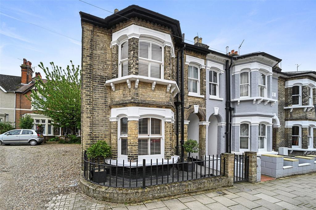 Wellesley Road, Colchester CO3 4 bed end of terrace house for sale £