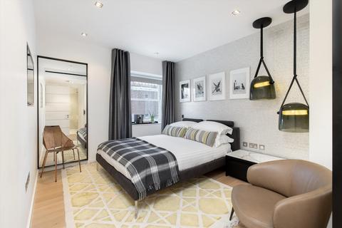3 bedroom flat to rent, Essex Street, London, WC2R