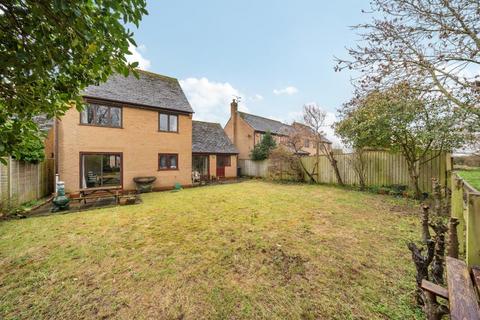 4 bedroom detached house for sale, Schofield Gardens,  Witney,  OX28