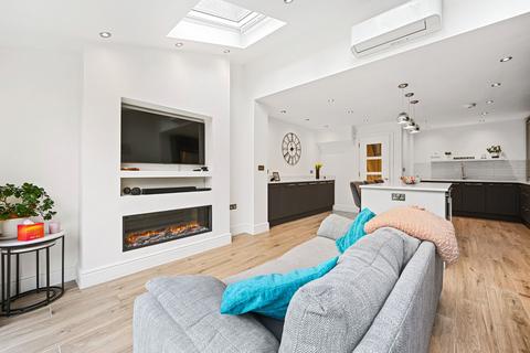 21 Mill View Close, Ewell, Epsom, KT17 2DW