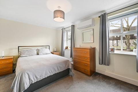 21 Mill View Close, Ewell, Epsom, KT17 2DW
