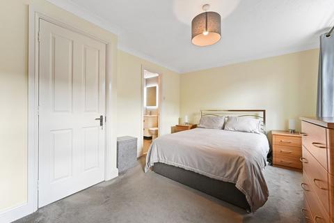 21 Mill View Close, Ewell, Epsom, KT17 2DW