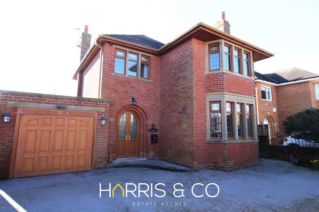 Lancaster Gate, Fleetwood, FY7 3 bed detached house for sale £350,000