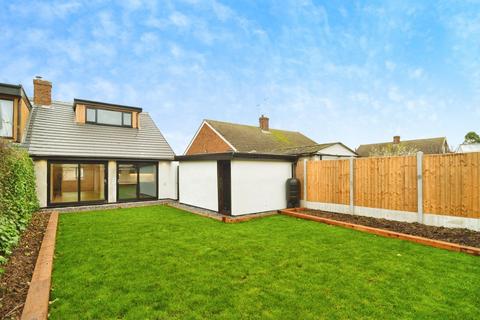 3 bedroom semi-detached house for sale, Torquay Close, Rayleigh, SS6