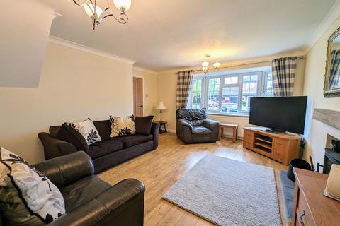 115 Broadlee, Wilnecote, Tamworth, B77 4PG
