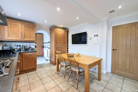 115 Broadlee, Wilnecote, Tamworth, B77 4PG