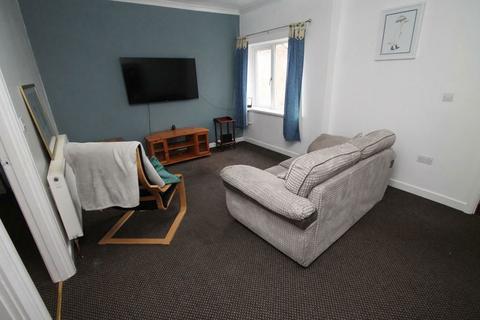 3 bedroom flat for sale - Fair View, WillowTown, Ebbw Vale, Blaenau Gwent, NP23 6LY