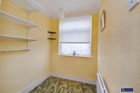 42 Benets Road, Hornchurch, RM11 3PU