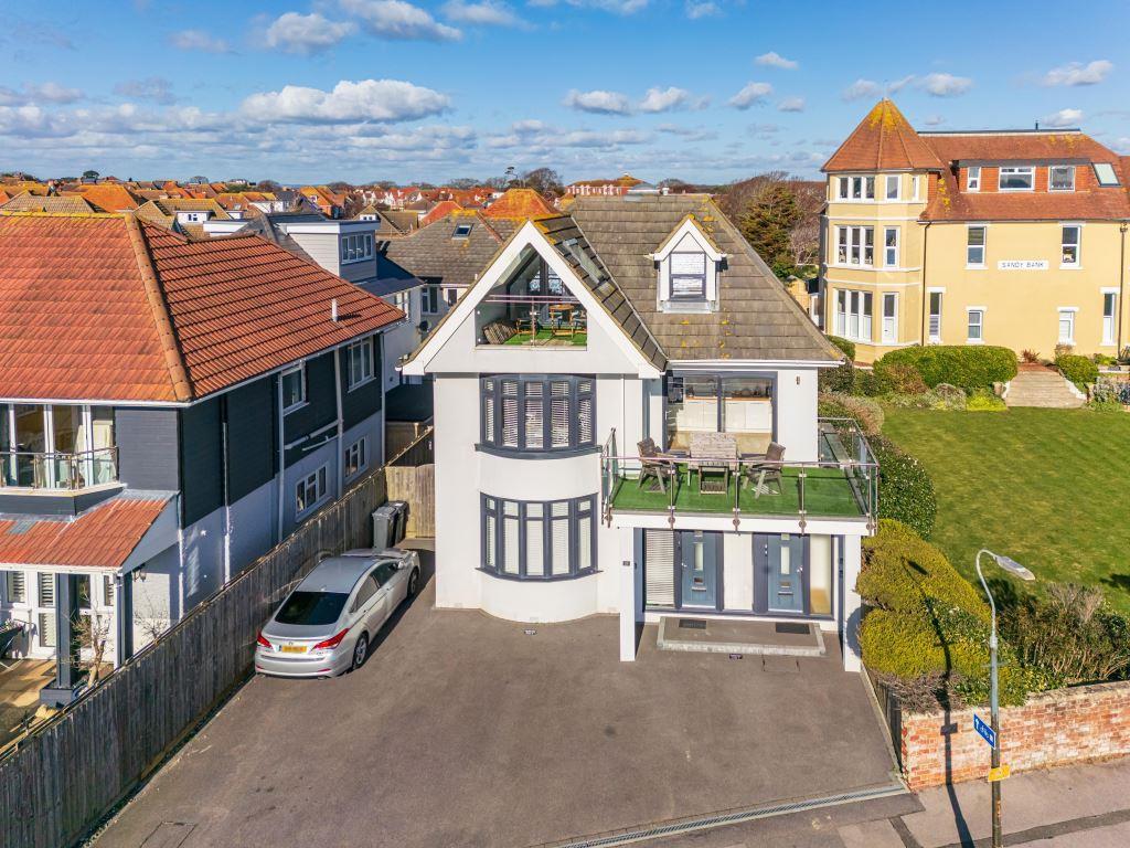 Southbourne Overcliff Drive, Southbourne, Bournemouth 3 bed property
