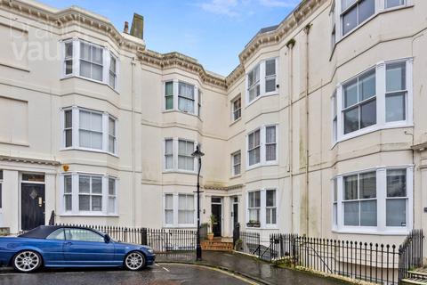 2 bedroom flat for sale - Clarence Square, Brighton, East Sussex, BN1