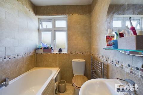 131 Fernside Avenue, Feltham, TW13 7BH