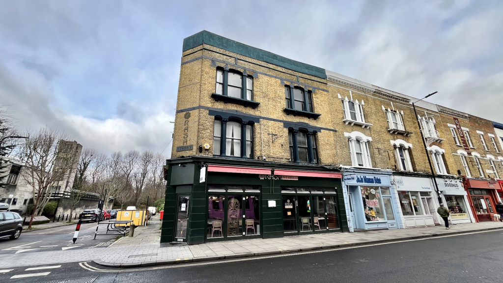 Stoke Newington Church Street, N16