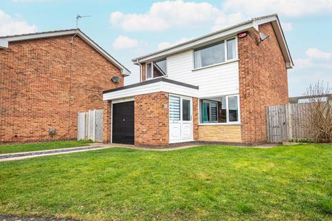 3 bedroom detached house for sale, Marlow Road, Gainsborough, Lincolnshire, DN21
