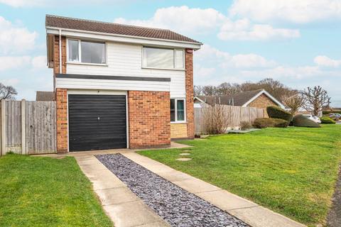 3 bedroom detached house for sale, Marlow Road, Gainsborough, Lincolnshire, DN21