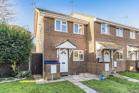 2 bedroom end of terrace house for sale, Kingfisher Way, Bicester, OX26