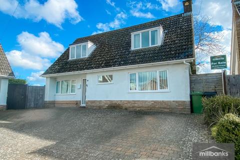 4 bedroom chalet for sale, Fox Grove, East Harling, Norwich, NR16 2PS