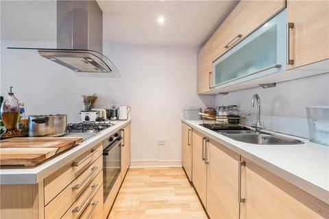 2 bedroom apartment for sale - Plaza Heights, Maud Road, Leyton
