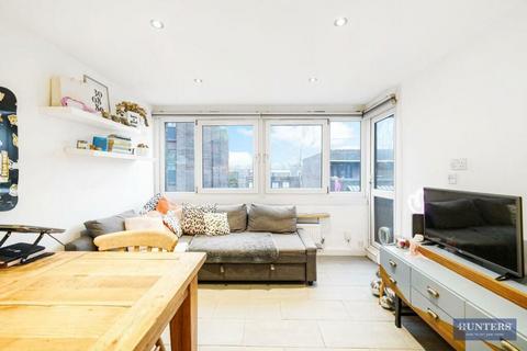 2 bedroom flat for sale, Cheriton, Queens Crescent, London, NW5 4EZ