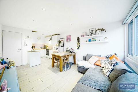 2 bedroom flat for sale, Cheriton, Queens Crescent, London, NW5 4EZ