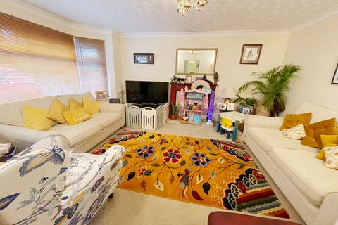 3 bedroom detached house for sale - Wimborne Road, Bournemouth, Dorset