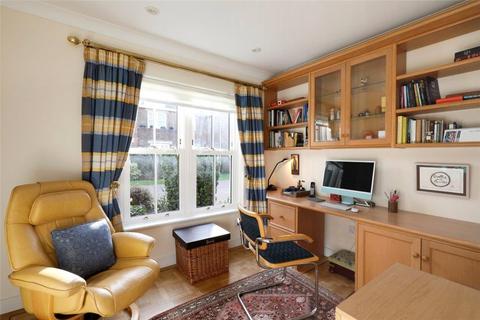 3 Lordell Place, London, SW19 4UY