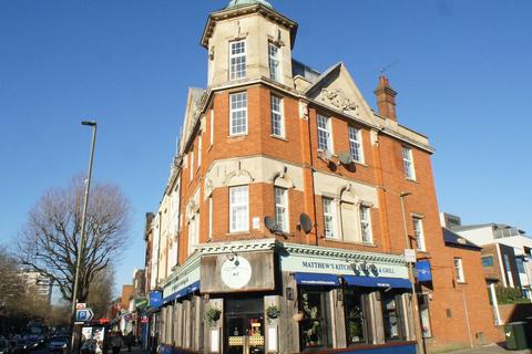 Mixed use for sale, High Road, London N20