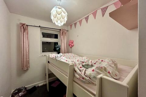 63 Tovil Close, London, SE20 8SZ